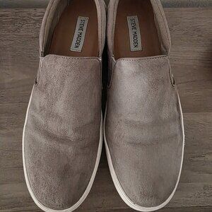 Steve Madden Women's Gills Sneaker, faux suede, beige, rubber sole, size 10